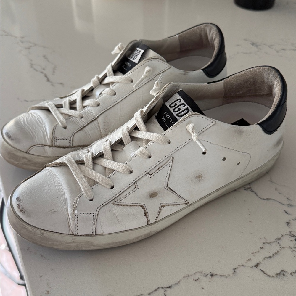Golden Goose Womens Super Star Low top sneaker. - Picture 2 of 10